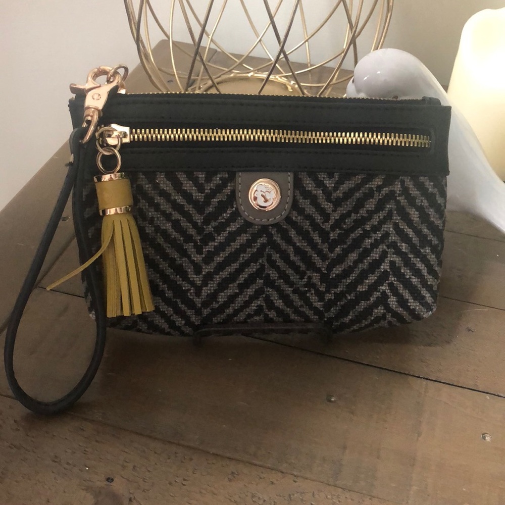 Spartina gray herringbone Lorelei tassel wristlet